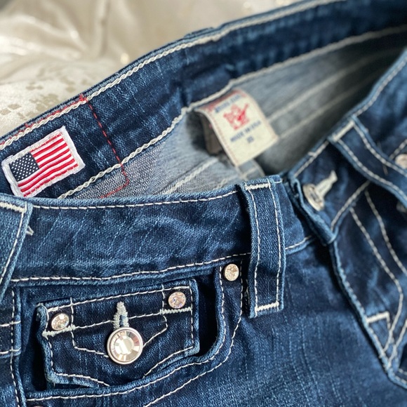 True Religion Slight Stone Wash Bold Stitch with Crystal Details - Picture 3 of 6